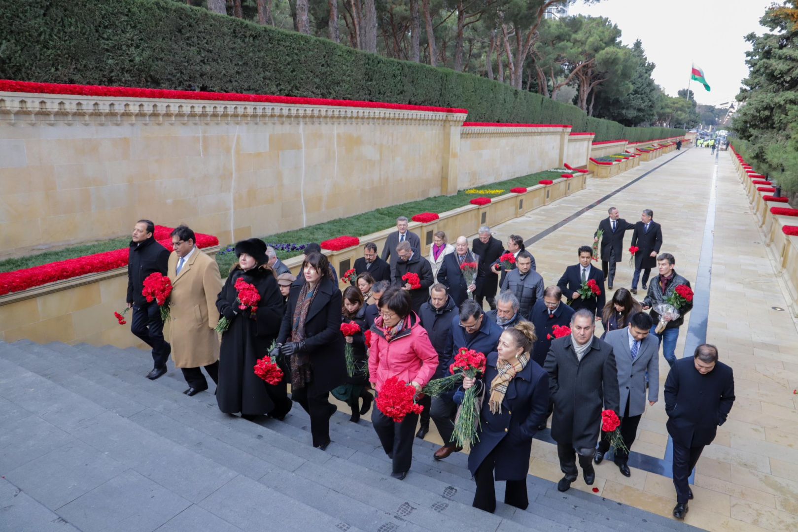 Employees of UN mission in Azerbaijan visited the Alley of Martyrs