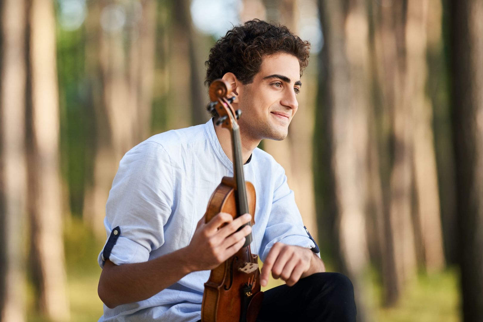 Eminent violinist to give concert in Russia