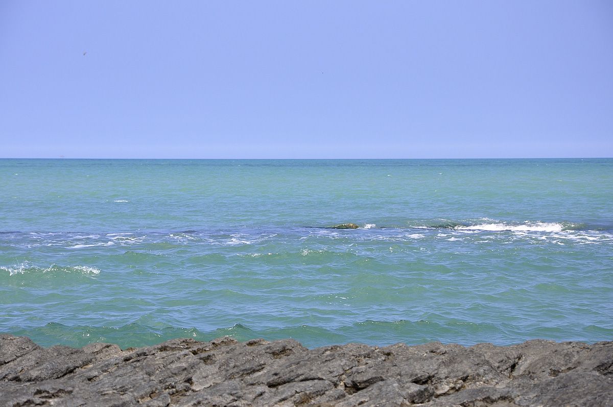 Caspian Sea level decreases by half metre, says expert