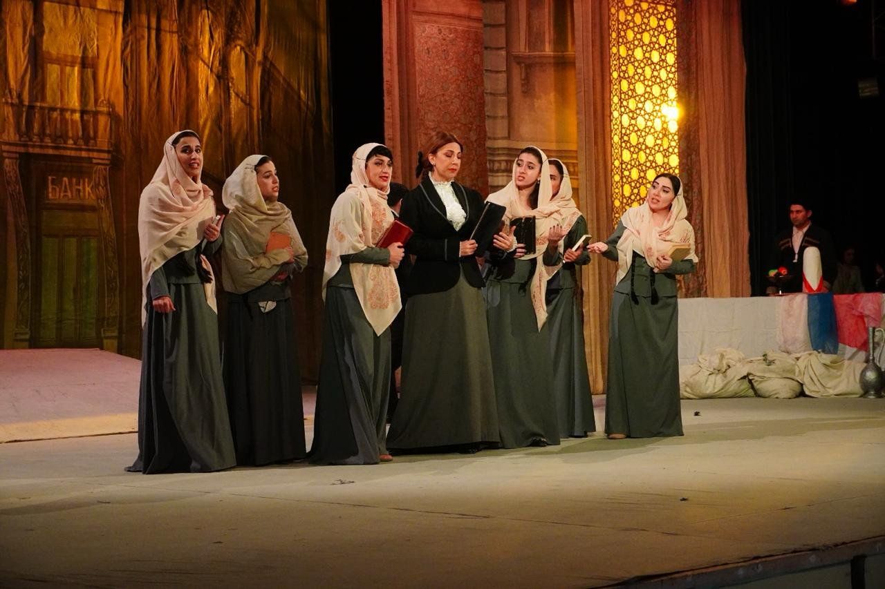 Azerbaijani People's Artist re-performs in Fikrat Amirov's masterpiece after twenty years [PHOTOS/VIDEO]