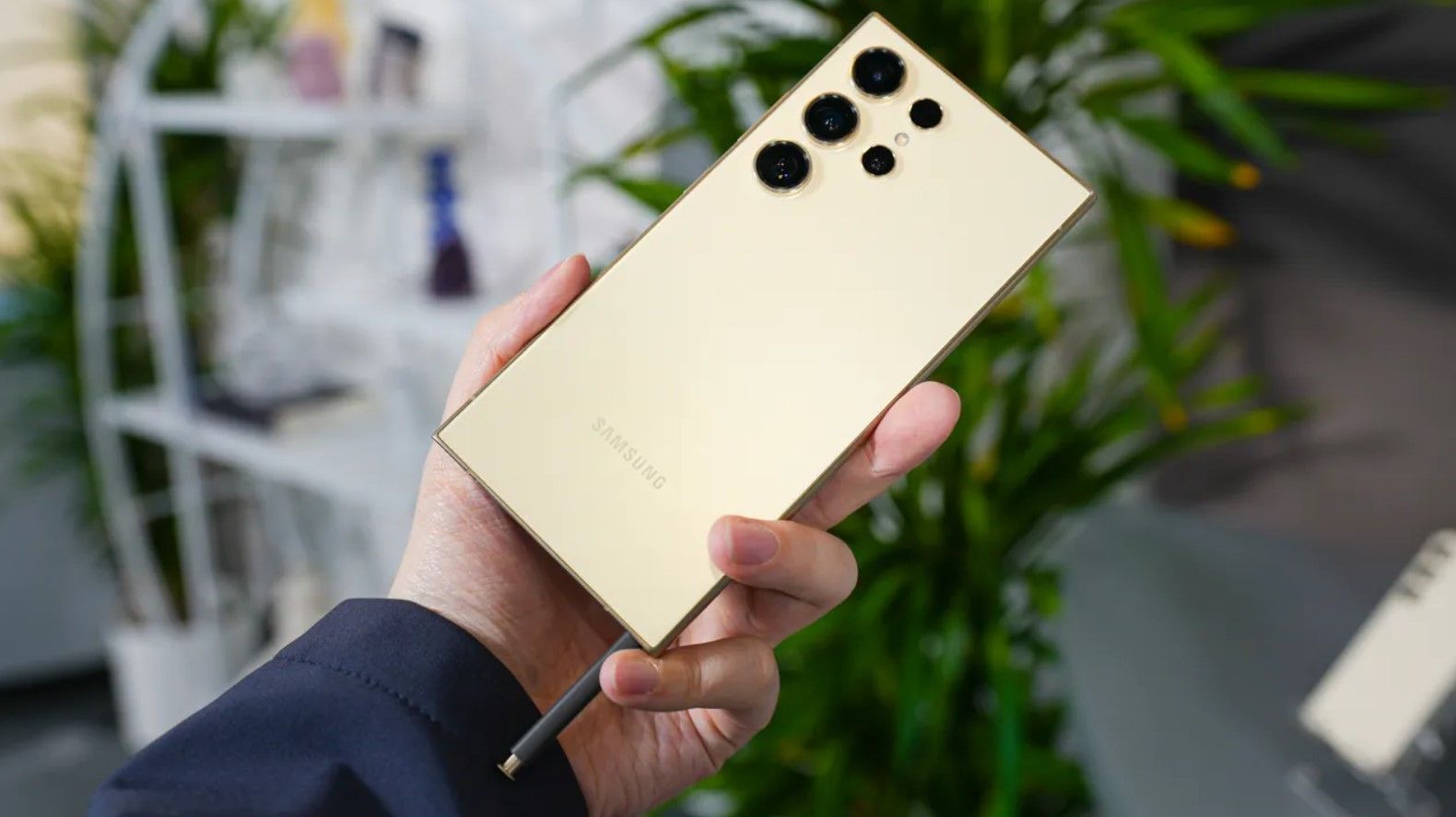 Samsung Galaxy S24 Ultra vs. iPhone 15 Pro Max: Making Right Choice