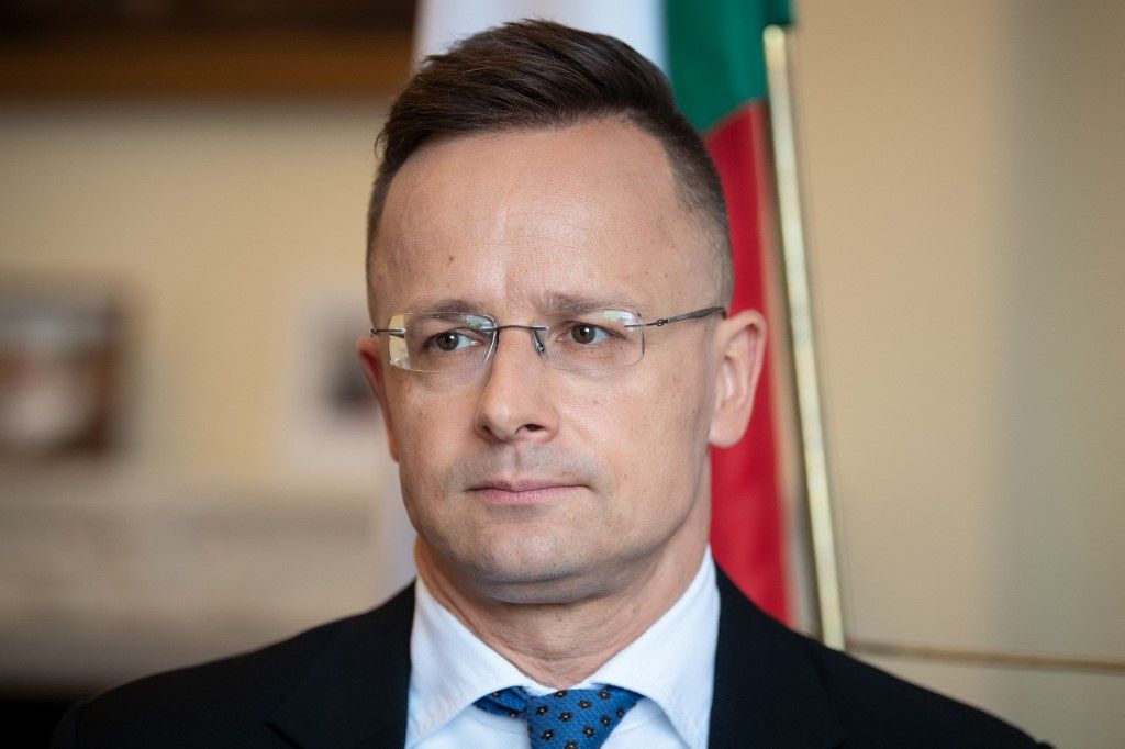 FM Szijártó: Hungary won't supply weapons to Ukraine