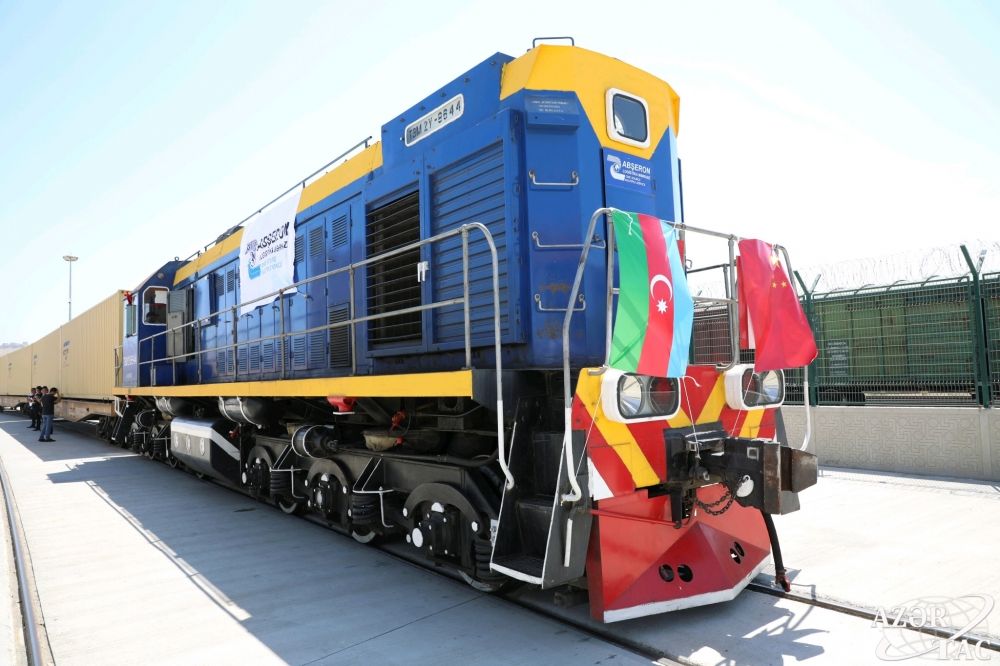 10 container cargo trains set forth from Chinese province Xi'an to Azerbaijan