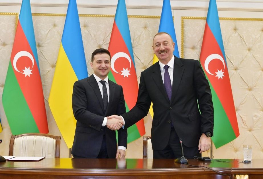 Ukrainian President congratulates Ilham Aliyev on his victory in presidential election