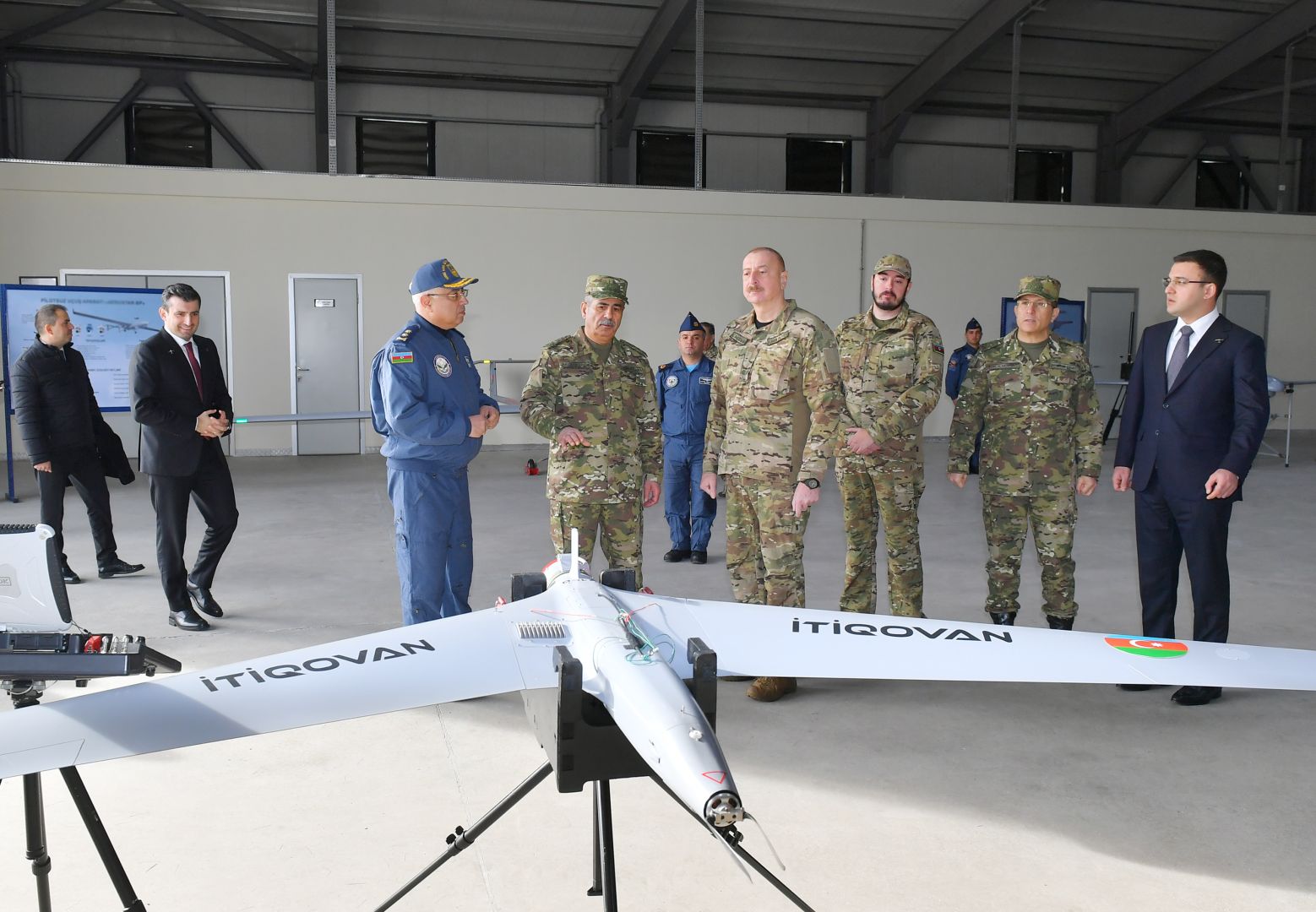 President Ilham Aliyev and his son Heydar Aliyev visit Air Force military facilities [PHOTOS\VIDEO]