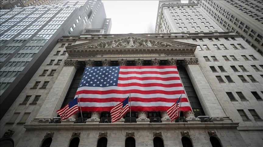 S&P, Nasdaq post 5th straight weekly gains