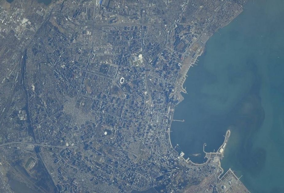 Astronaut captures image of Baku
