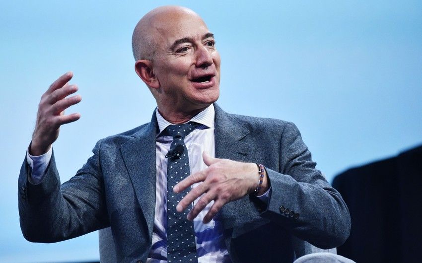 Jeff Bezos sells $2 bn worth of Amazon shares