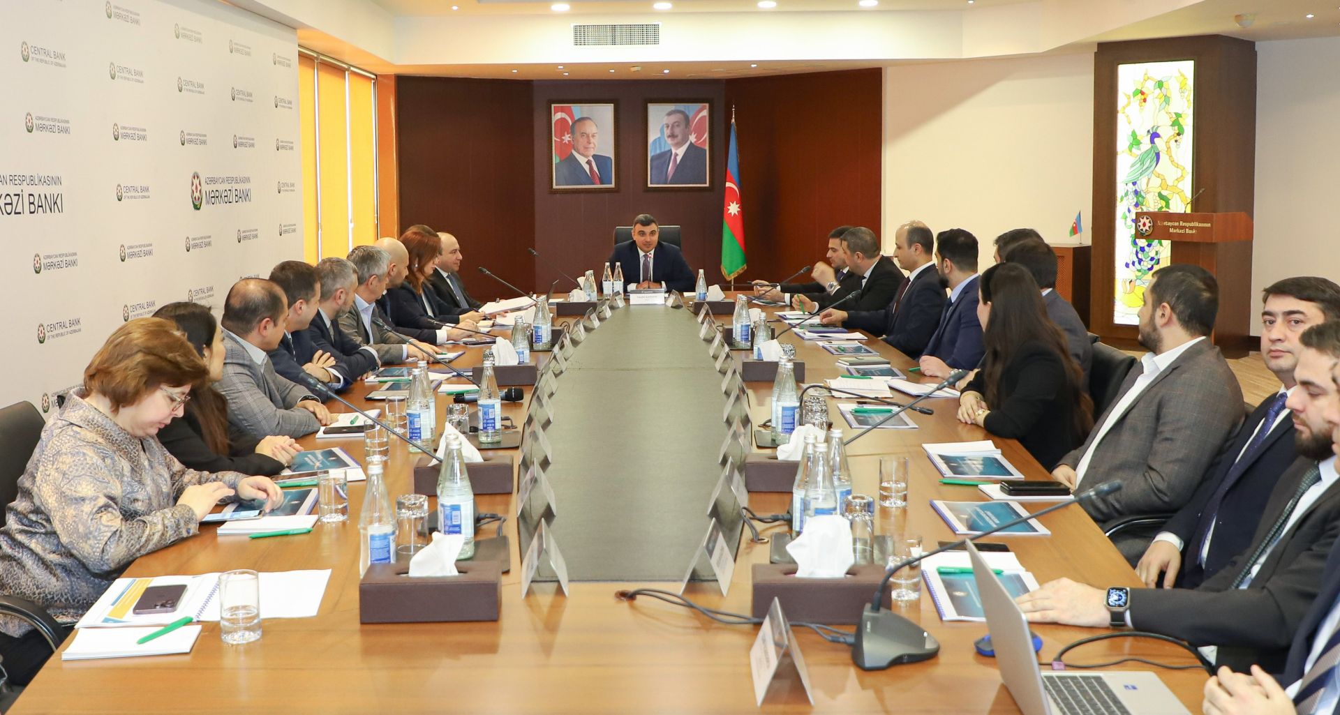 Central Bank of Azerbaijan holds meeting with Fintech Association