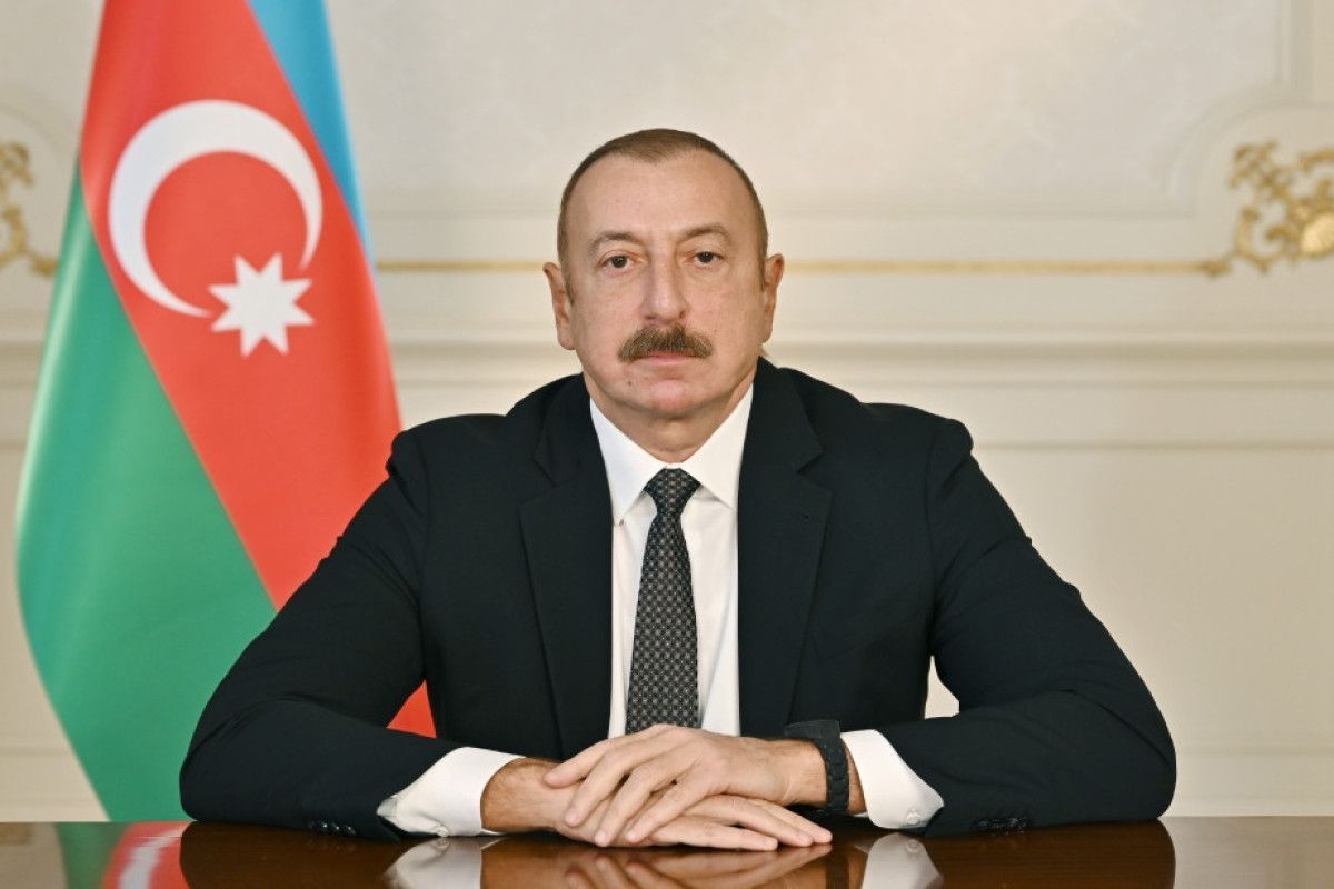 Kol Nikollaj congratulates President Ilham Aliyev on his landslide victory in election