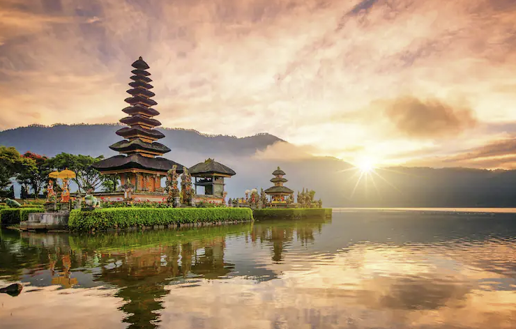 Bali introduce $10 tourist tax