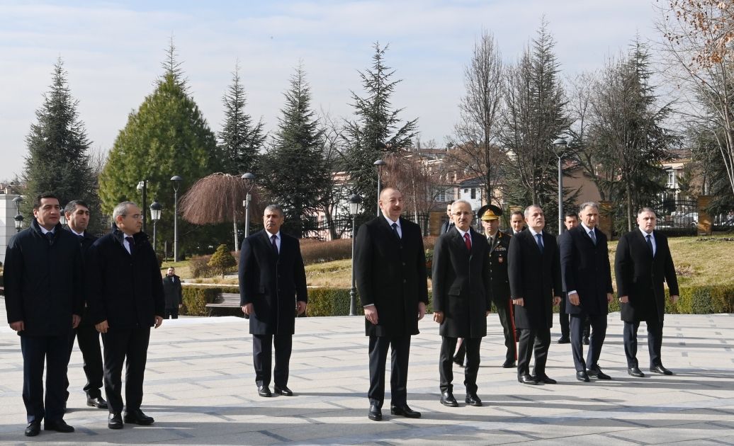 President Ilham Aliyev visits monument to National Leader Heydar Aliyev in Ankara
