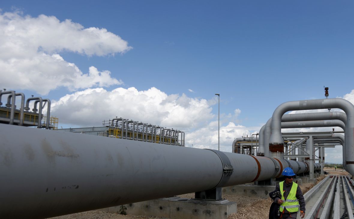 Azerbaijan's natural gas prices decrease while exports increase eightfold