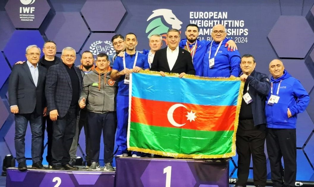 Azerbaijani weightlifter snatches gold at European Championships [PHOTOS]