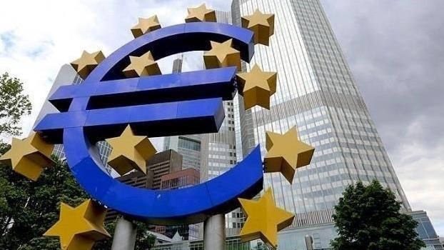 Eurozone current account surplus up in December