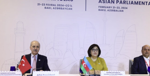 Azerbaijan urges Armenia to change constitution