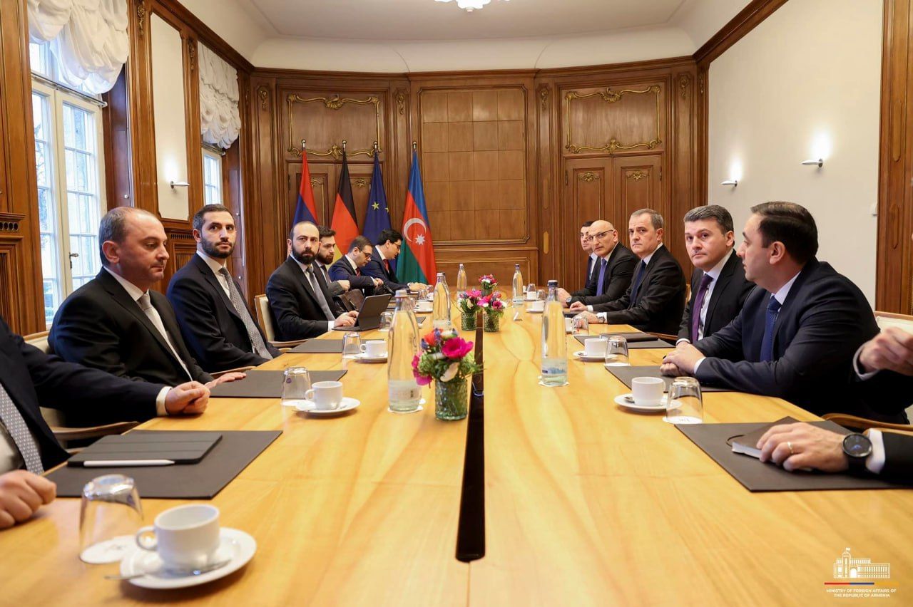 Meeting of Azerbaijani and Armenian delegations starts in Berlin