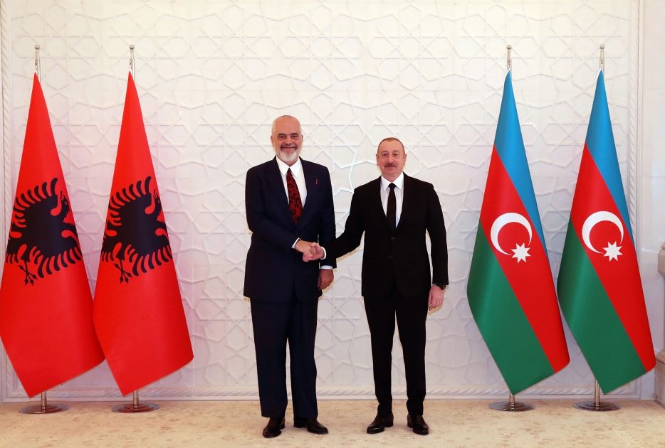 President Ilham Aliyev holds one-on-one meeting with Albanian Prime Minister [PHOTOS/VIDEO]