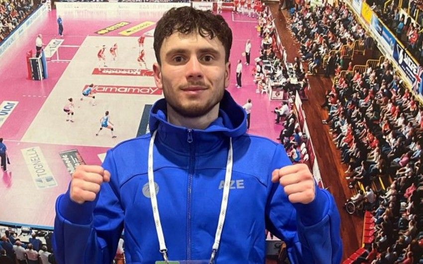 Azerbaijani boxer starts license tournament in Italy with victory