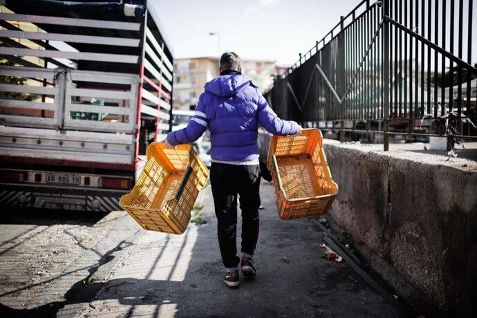 84,000 minors worked in Italy in 2022 - UNICEF
