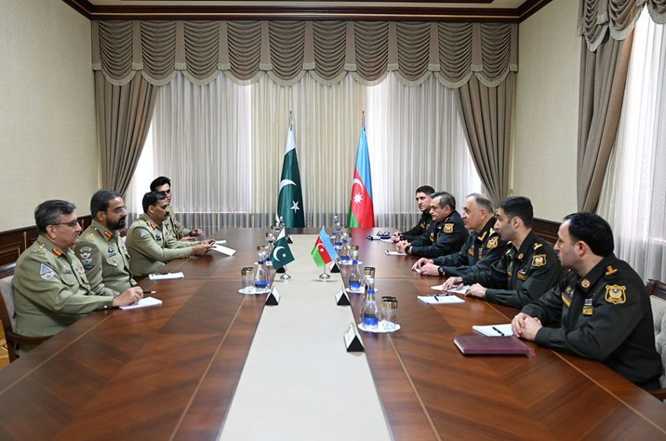 Azerbaijan, Pakistan discuss military cooperation [PHOTO]