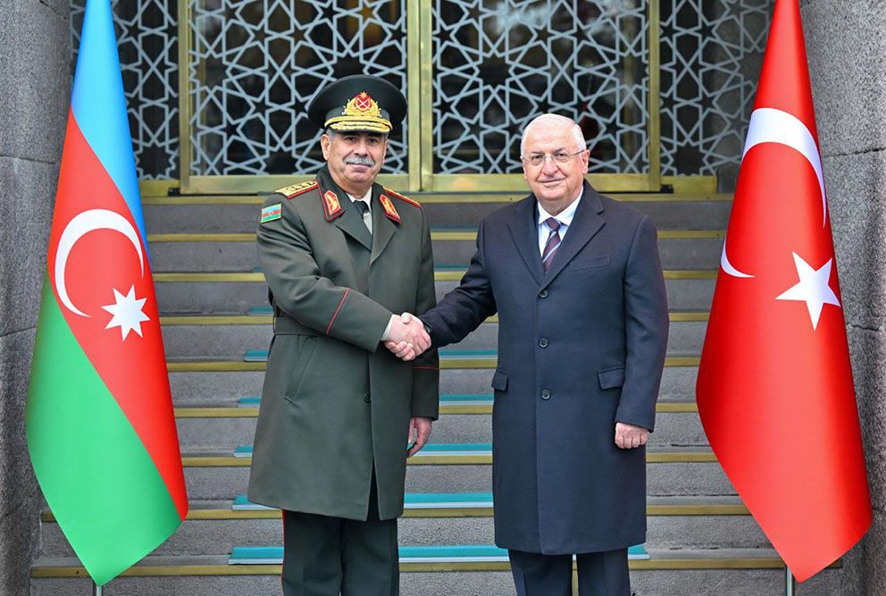 Azerbaijani Defense Minister meets with Turkish counterpart [PHOTOS]