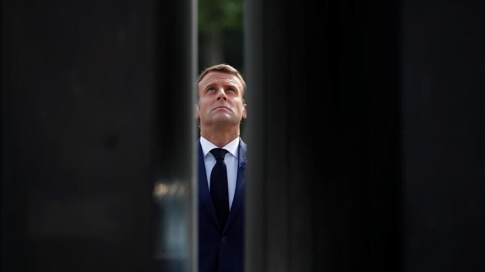 Macron, being object of criticism in Europe, drags Armenia down its path