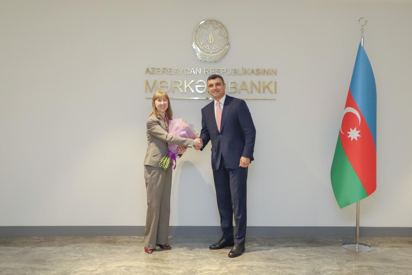 Azerbaijan's Central Bank hosts meeting with World Bank delegation [PHOTOS]
