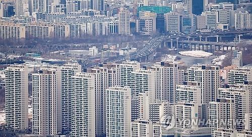 Portion of foreign buyers hits record high in S. Korean real estate market in 2023