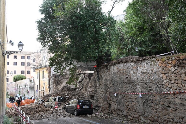 Italy remains in grips of severe weather