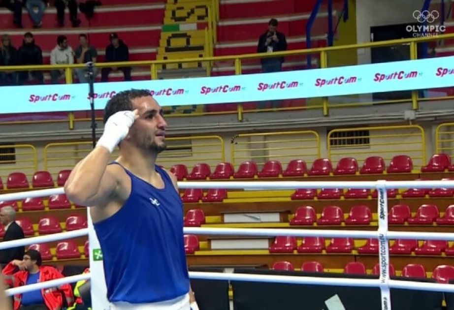 Azerbaijani boxer wins his his opponent at World Qualification Tournament