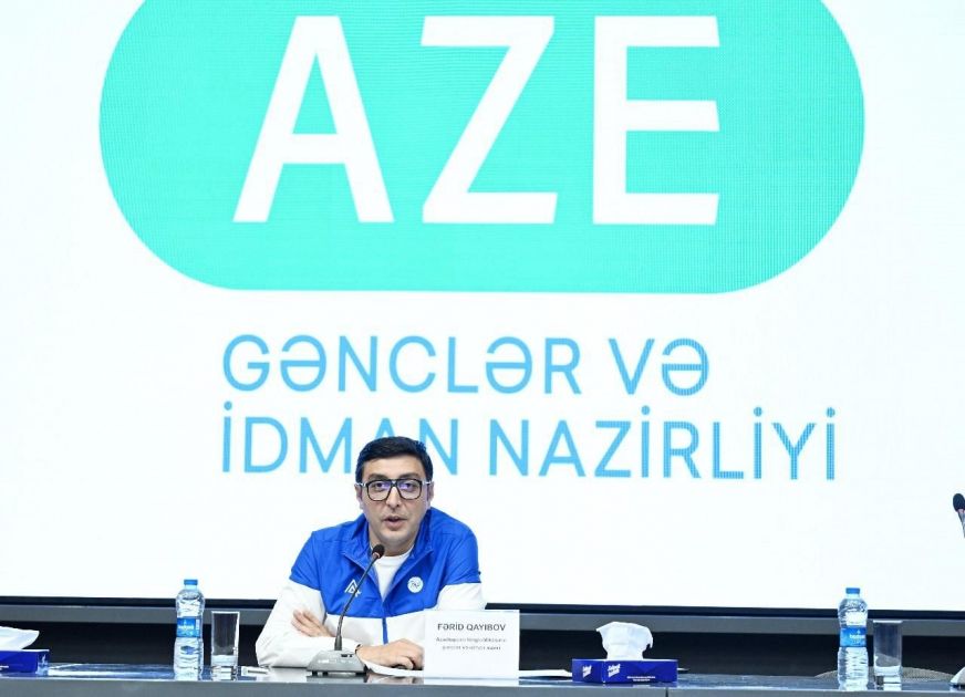 Azerbaijani Youth and Sports Minister meets with sportsmen [PHOTOS]