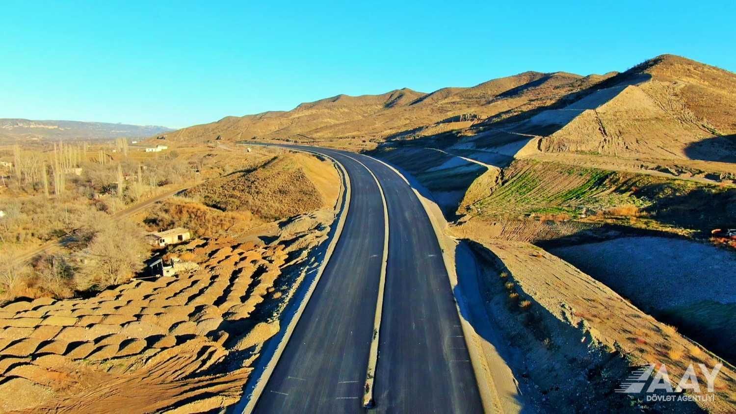 Construction of Khudafarin-Gubadli-Lachin highway continues rapidly [PHOTOS/VIDEO]