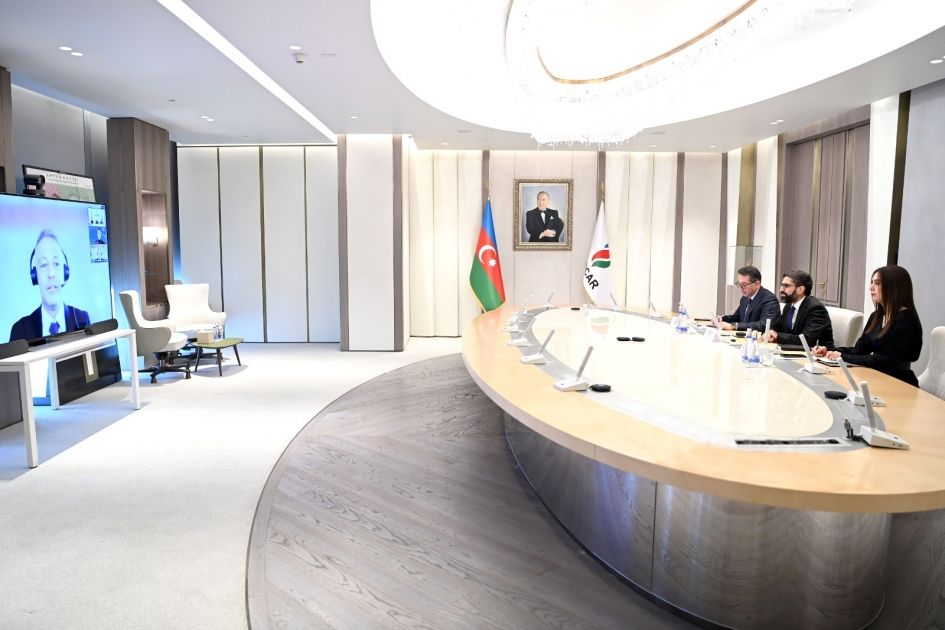 SOCAR President meets with World Economic Forum officials