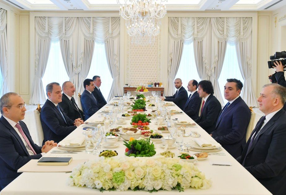 Expanded meeting between President Ilham Aliyev, Georgian PM held in Baku [VIDEO]