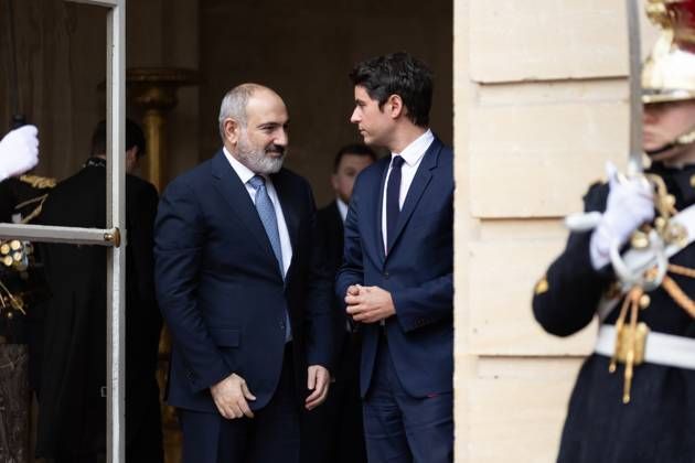French PM’s meddling in regional affairs leaves Yerevan in awkward situation