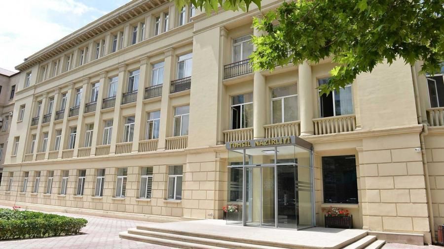 Azerbaijan's Education Ministry's Call Centre to respond citizens' inquiries on new direction