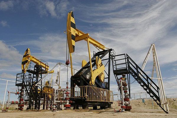 Azerbaijan oil prices decline