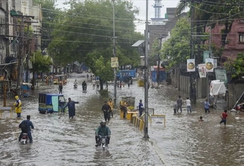 Heavy rains in northwestern Pakistan kill 8 people, mostly children, and injure 12
