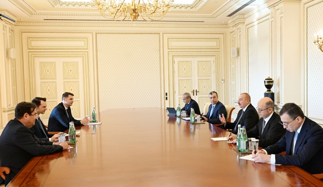 President Ilham Aliyev receives Romania’s Energy Minister [PHOTOS/VIDEO]