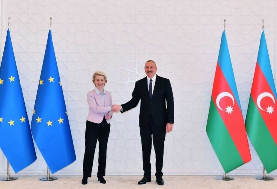 President of European Commission makes phone call to President Ilham Aliyev