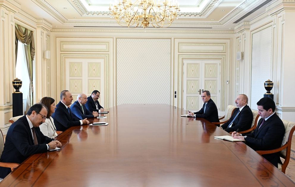 President Ilham Aliyev receives Mevlüt Çavuşoğlu [PHOTOS/VIDEO]