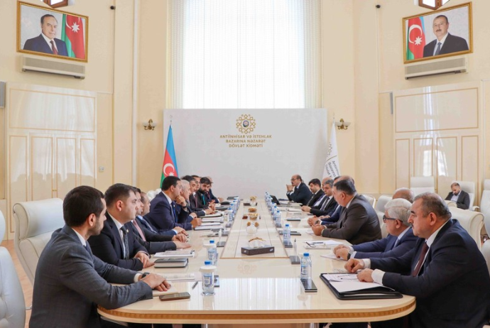 Azerbaijan's State Service reviews issues on preparing Competition Code