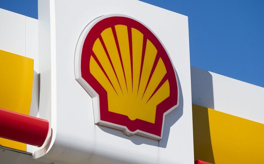Shell  considers withdrawing from London Stock Exchange