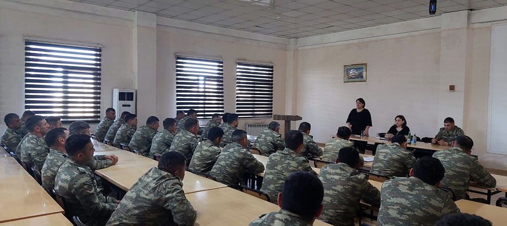 Azerbaijan Army holds seminars on gender equality [PHOTOS]
