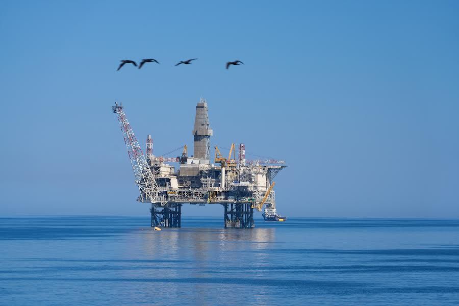 bp begins oil production from major new platform offshore Azerbaijan