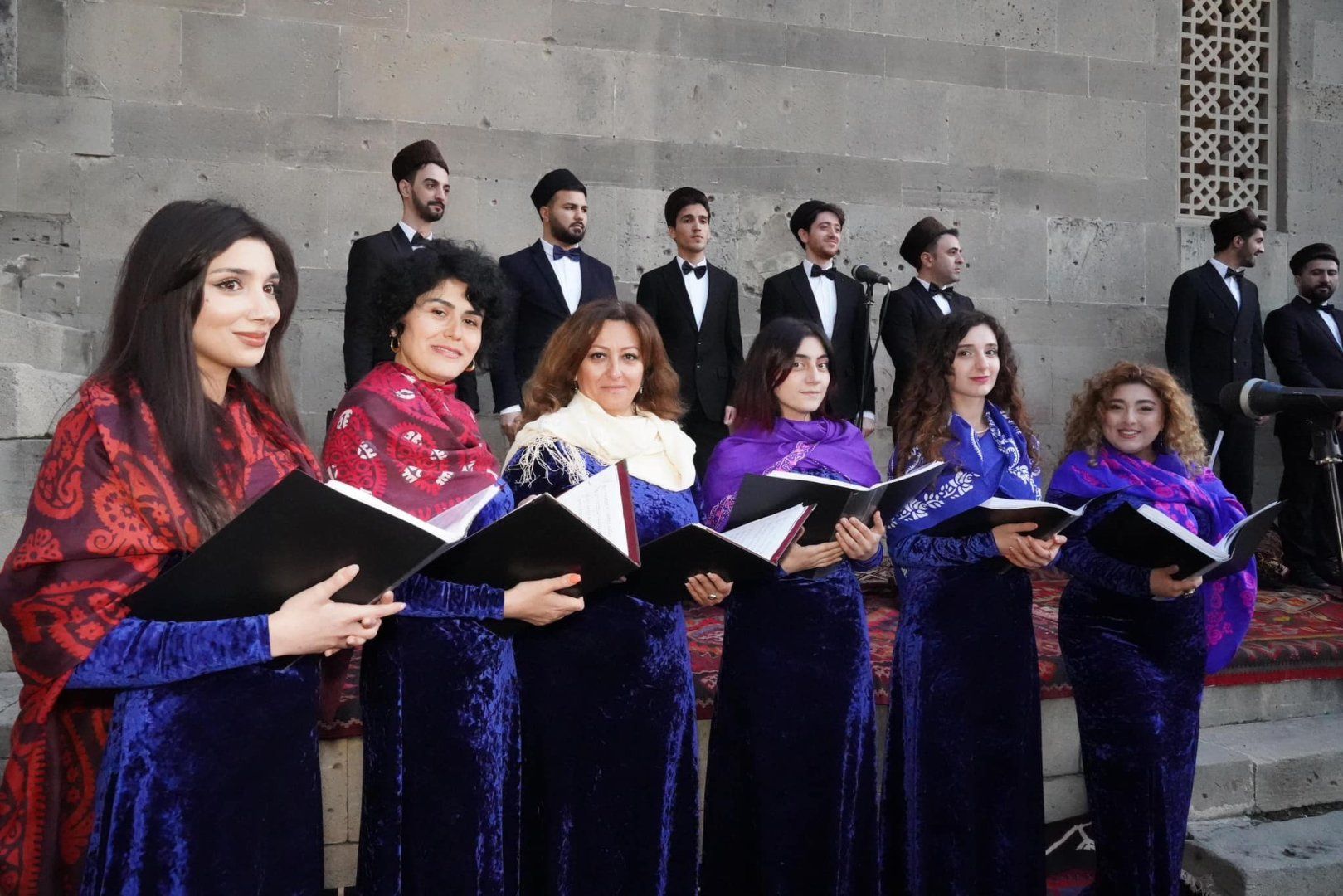Jahangir Jahangirov Choir leaves music lovers in awe [PHOTOS]