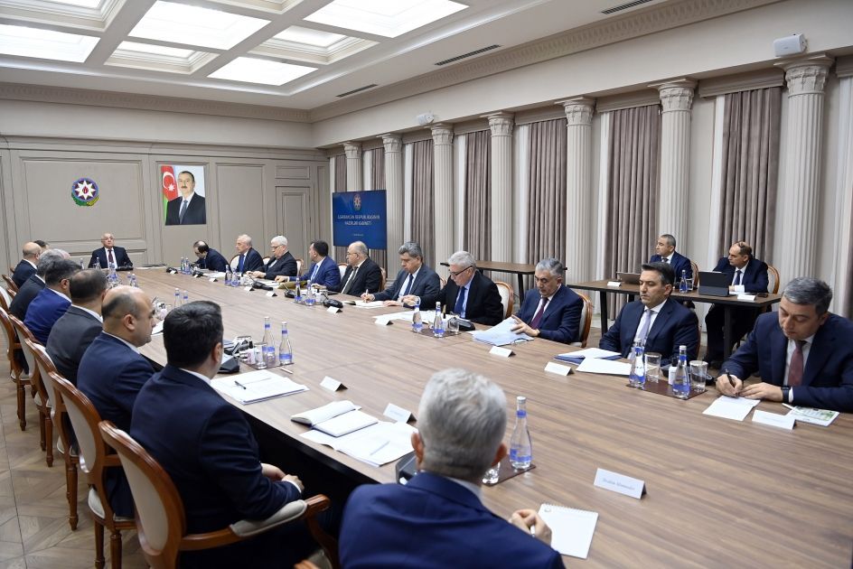 Cabinet of Ministers discus new measures on electric vehicle promotion in Azerbaijan