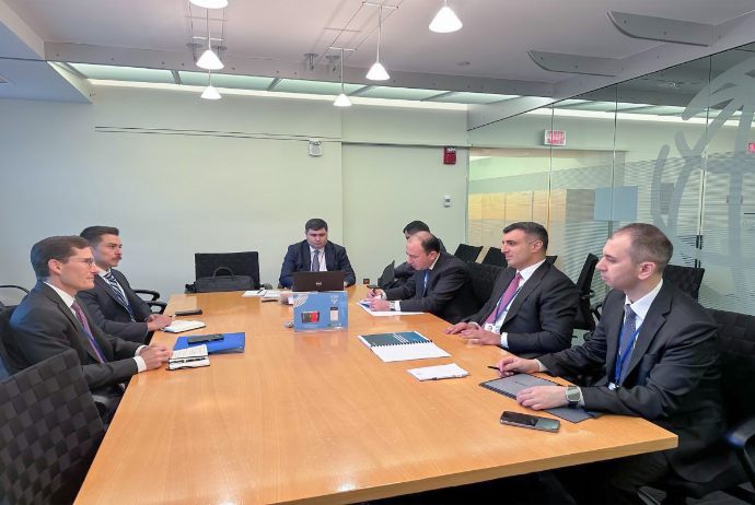 Azerbaijan's Central Bank, VISA explore ways for collaboration