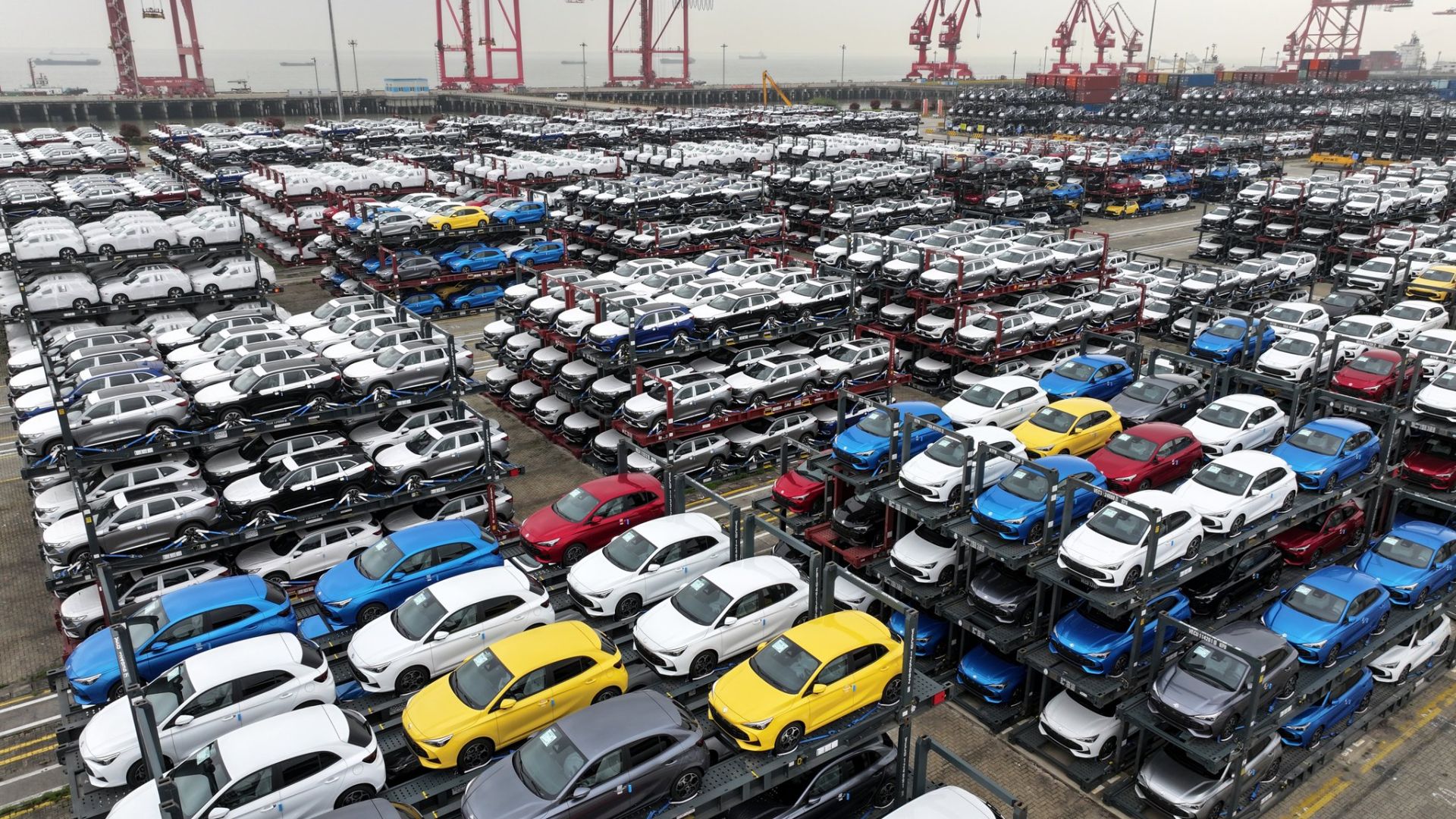 China's auto exports soar 33.2 pct in Q1